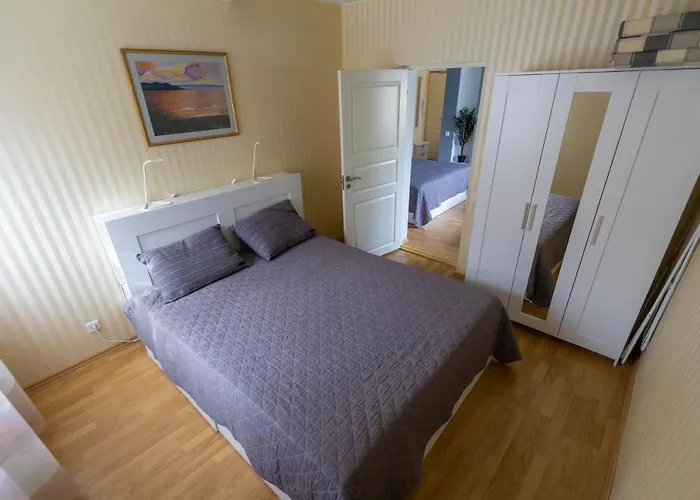 Niine Apartment 11